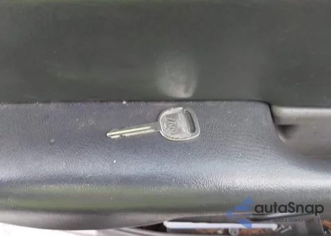 2003 Chevrolet Suburban 1500 Lt z USA, uszkodzony, nr VIN 3GNEC16Z53G242220